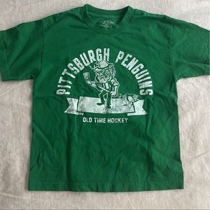 Pittsburgh Penguins Hockey Irish shirt small